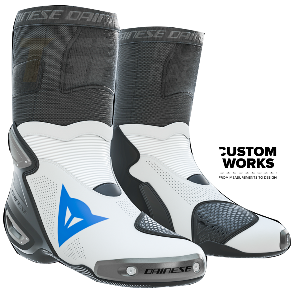 Dainese Axial 2 Air Racing i ulične motociklističke čizme | Muškarci | Bijela / Nebesko plava | Custom Works 