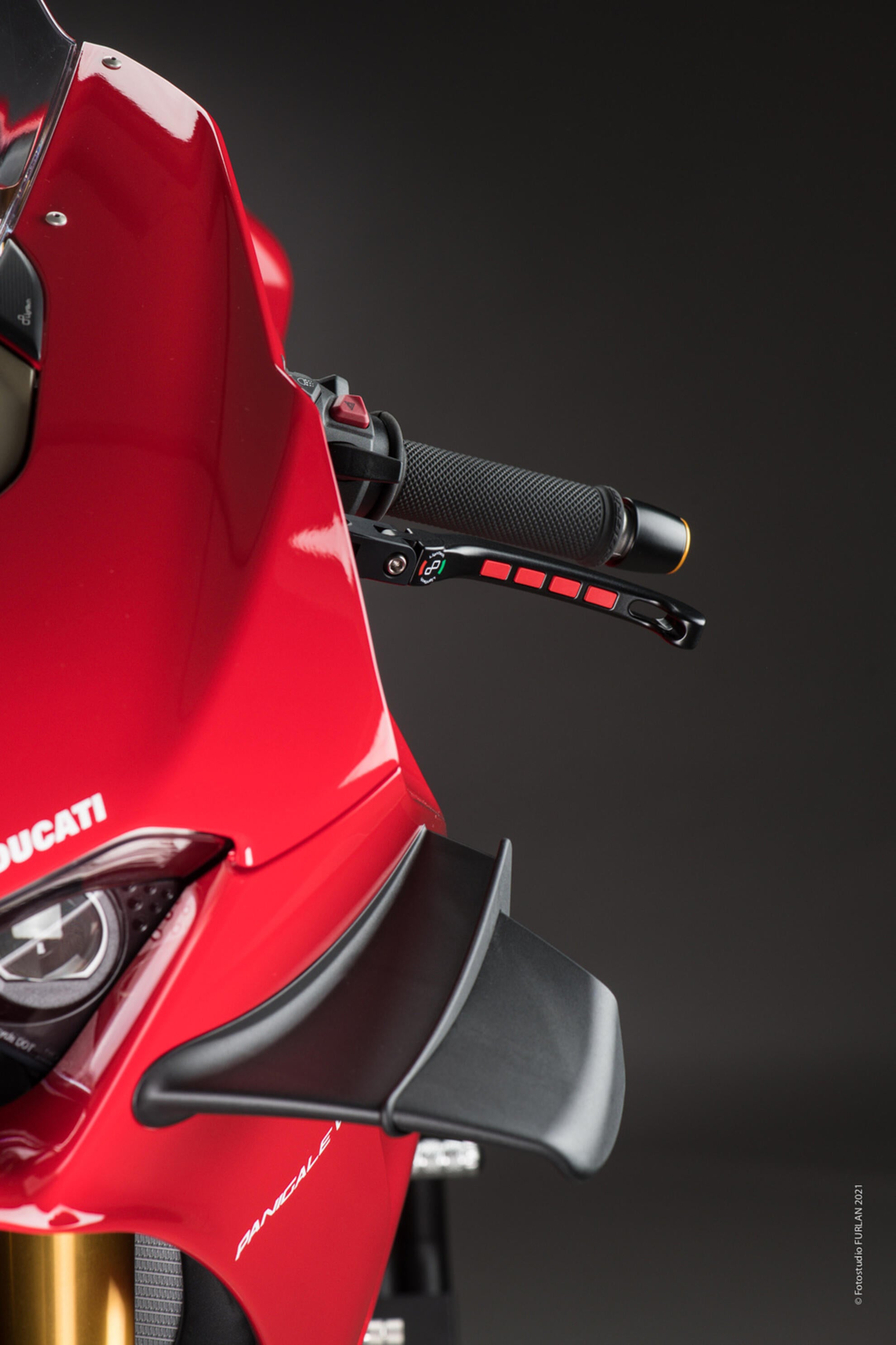 Set krilaca od karbonskih vlakana LighTech Ducati Panigale V4/S/R (19-21) CARD0815 