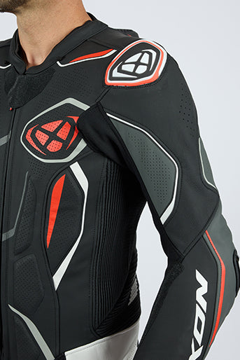 IXON Demonio Einteiler Kožno odijelo – Perforirano odijelo za trkače | Muškarci | Crno/Bijelo/Crveno 