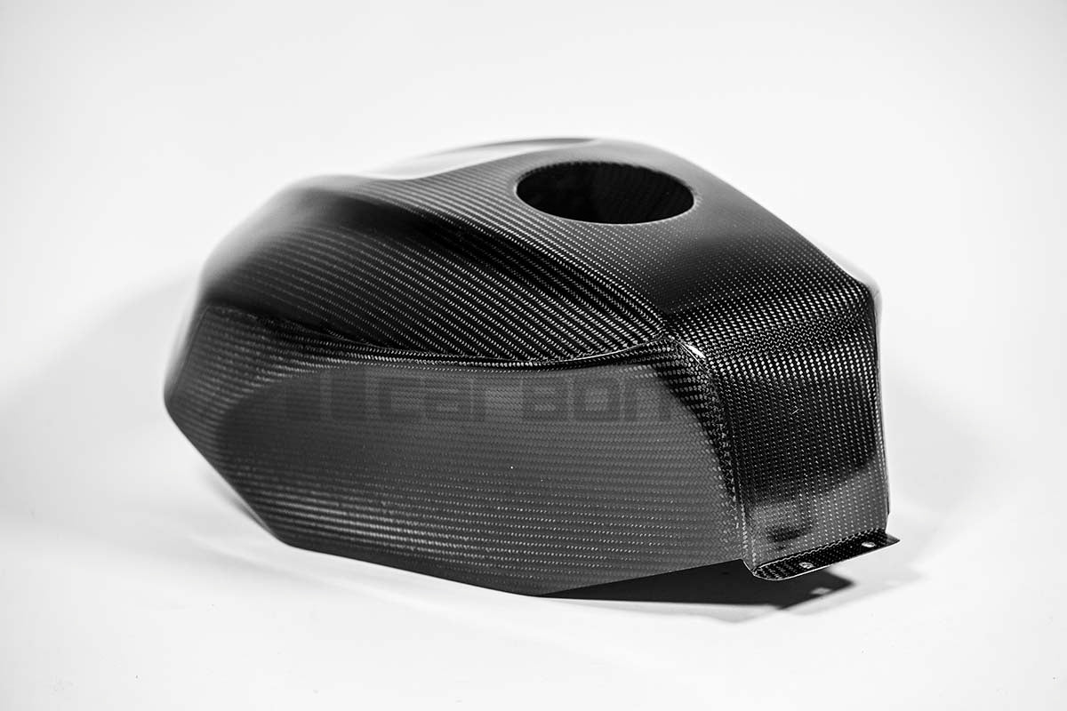 Poklopac rezervoara SBK 200g AP Carbon Line Aprilia RSV4/RR/1100 Factory (21-25) 