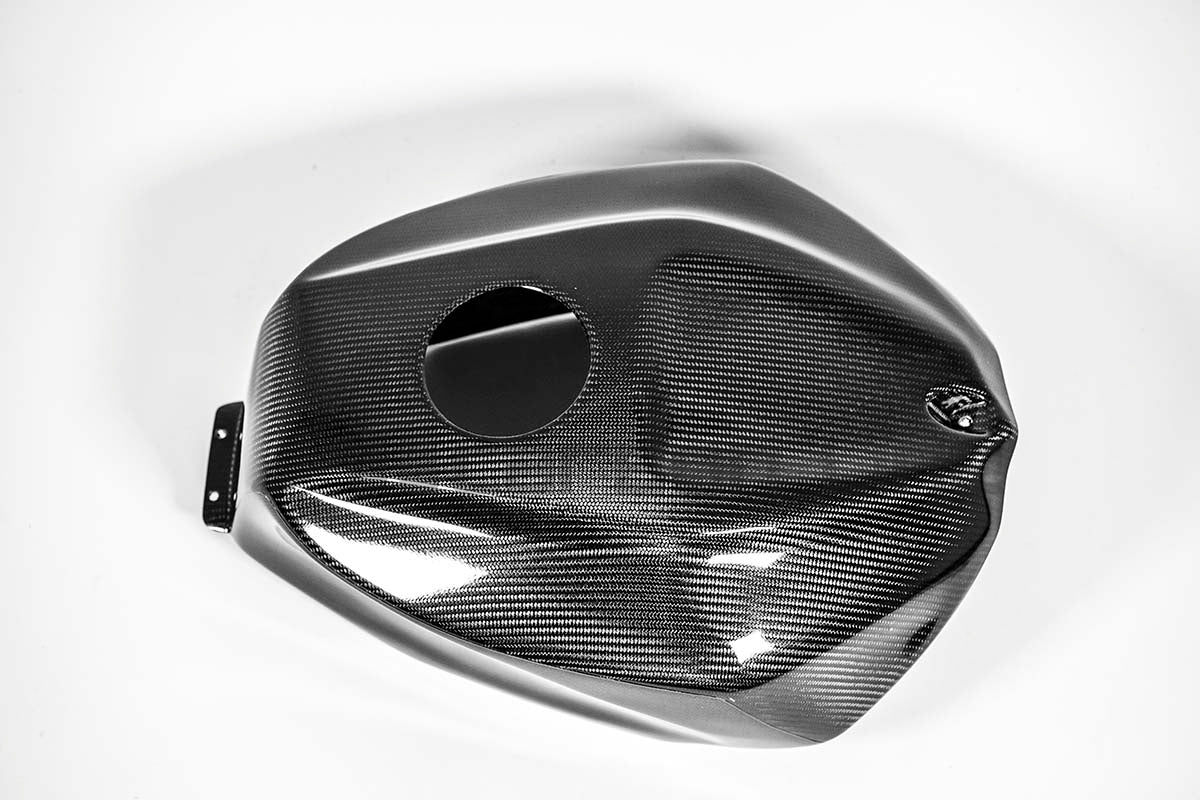 Poklopac rezervoara SBK 200g AP Carbon Line Aprilia RSV4/RR/1100 Factory (21-25) 