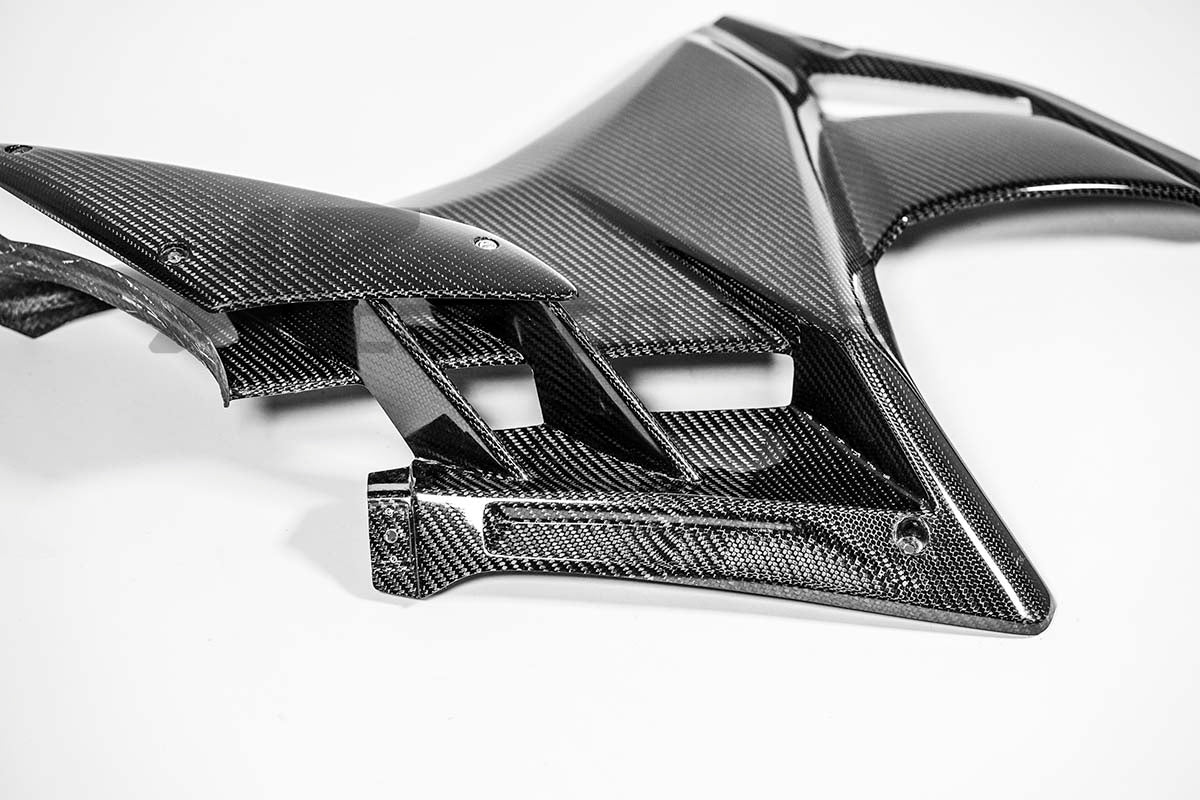 Desni bočni dio 200g AP Carbon Line Aprilia RSV4/RR/1100 Factory (21-26) 