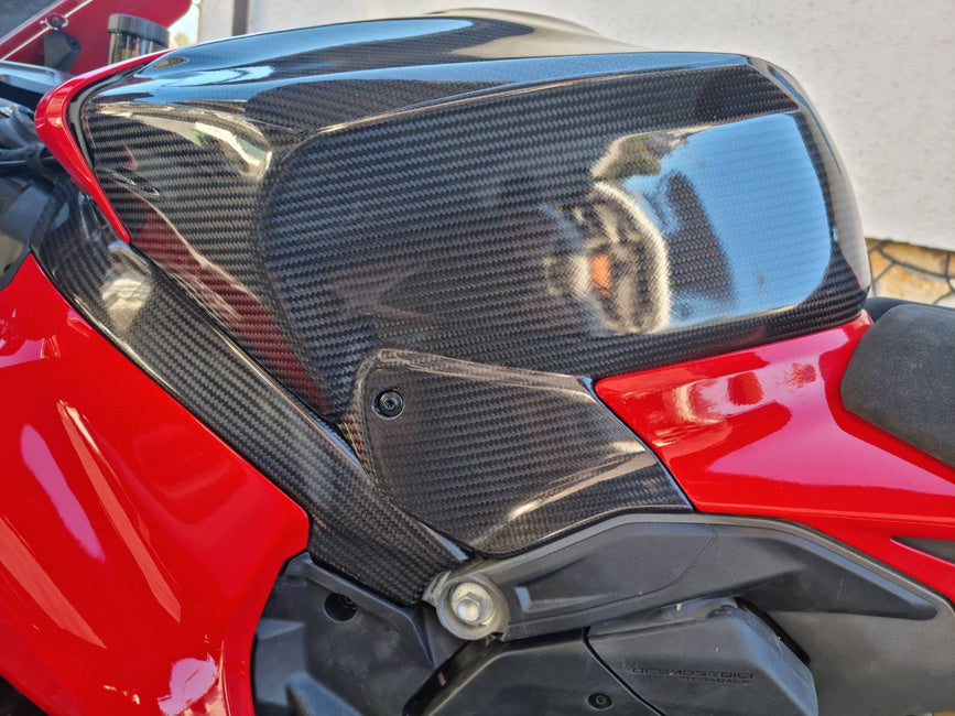 Poklopac rezervoara SBK 200g AP Carbon Line Ducati Panigale V4/S/R (25-26) 