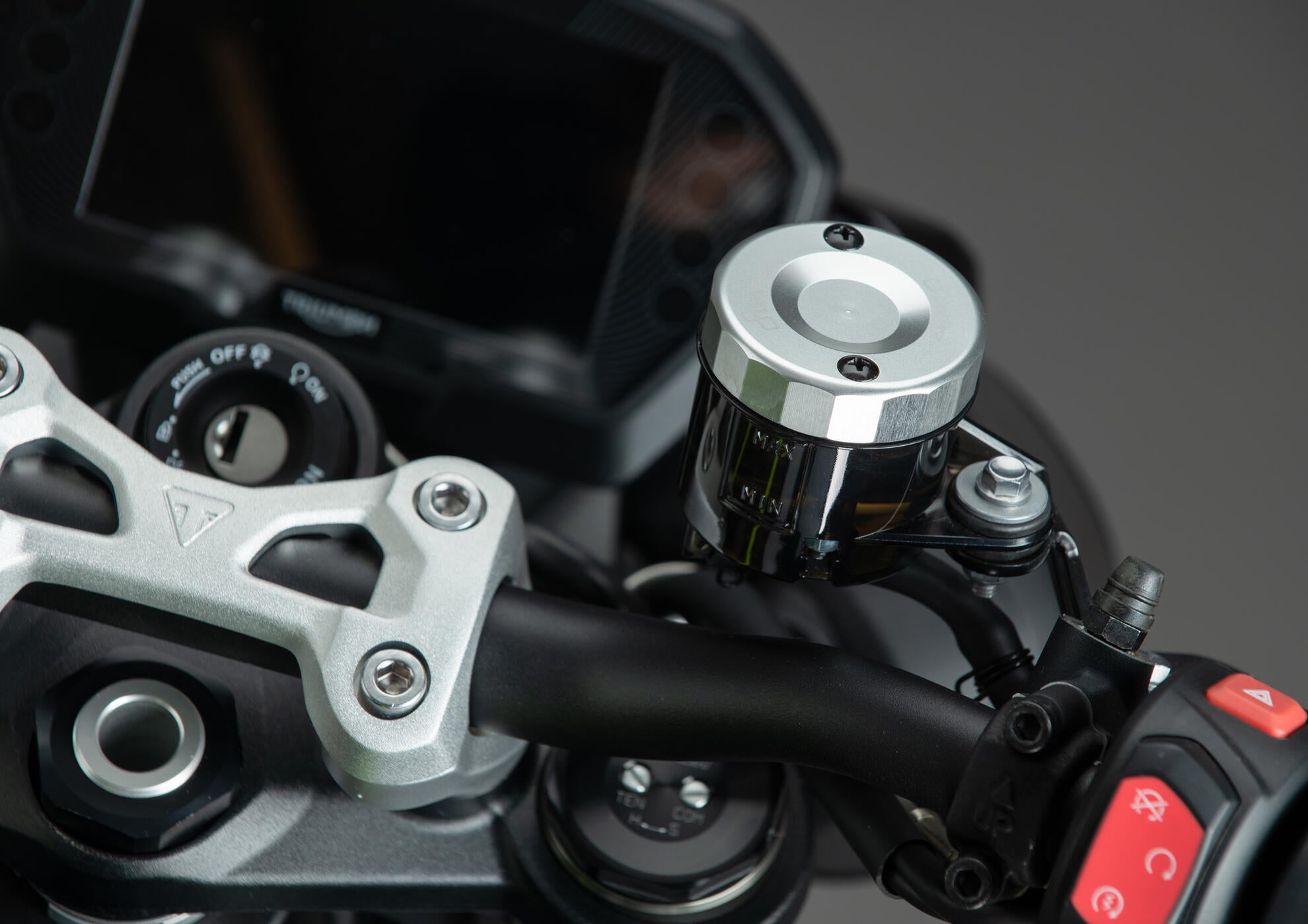 Poklopac rezervoara za izjednačavanje LighTech Ducati Panigale V2 955 (20-24) FBC04 