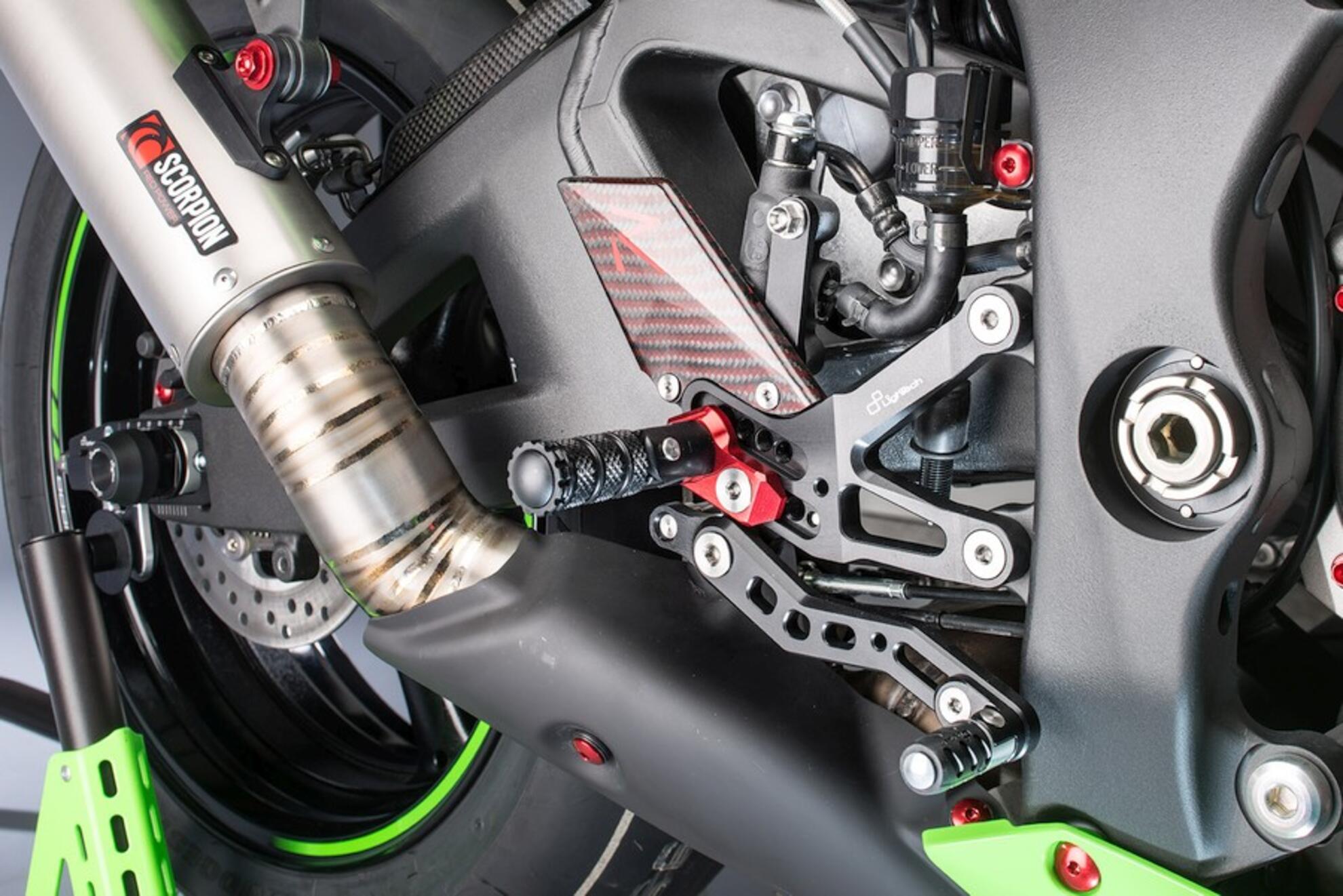 Sustav stražnje kočnice R LighTech Kawasaki ZX-10 R/RR (16-20) FTRKA006R 
