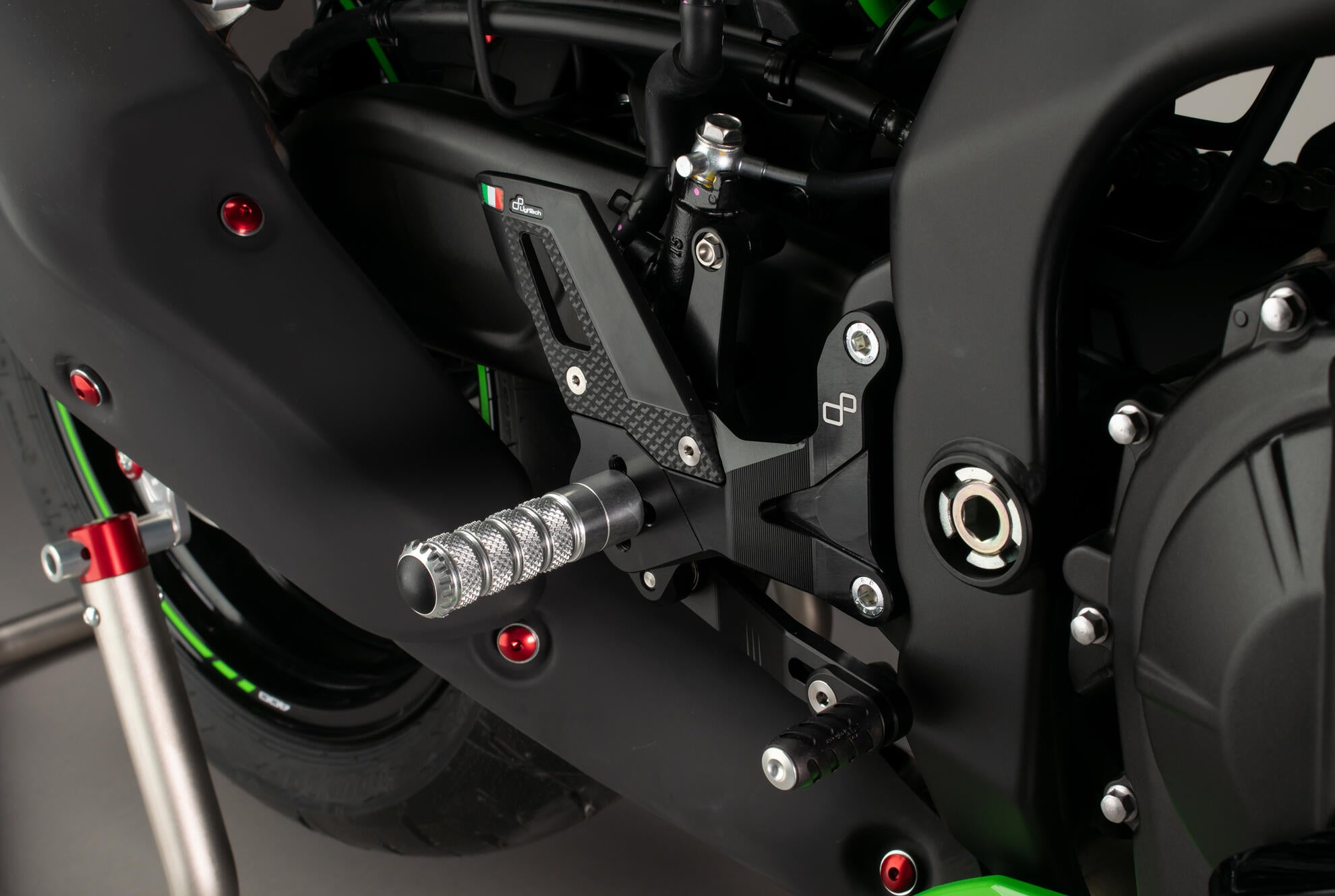 Sustav ispuha za stazu LighTech Kawasaki ZX-4 RR (23-25) FTRKA014 