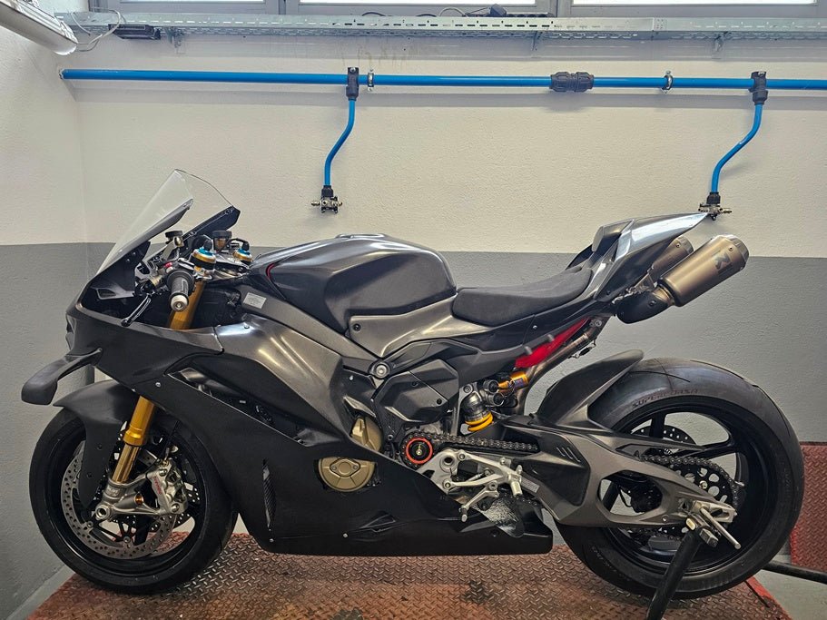 Kompletna obloga 200 Plain Carbon Fullsix Ducati Panigale V4/S (25-26) 