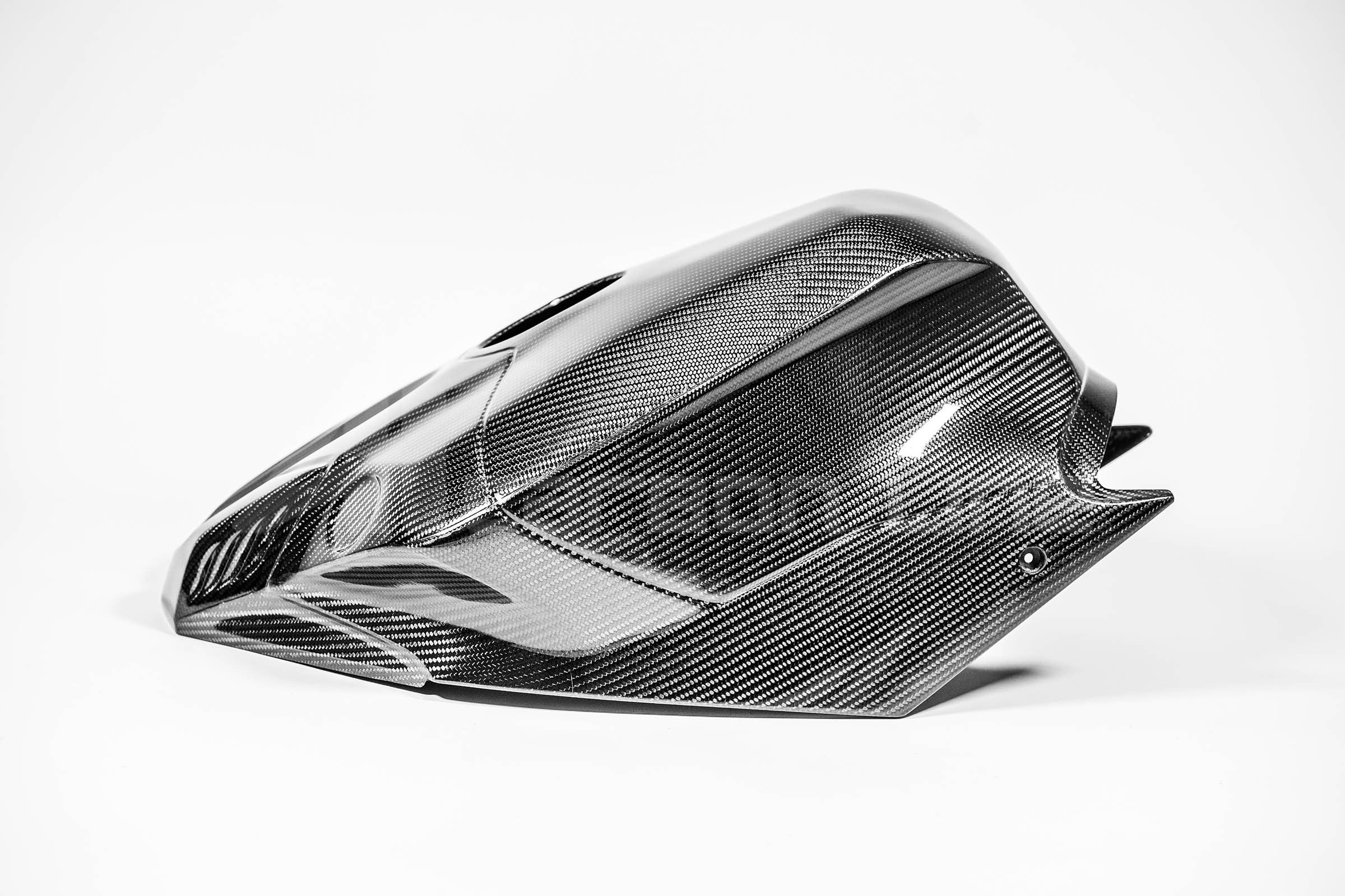 Poklopac rezervoara SBK 200g AP Carbon Line Yamaha YZF-R1 RN65 (20-26) 