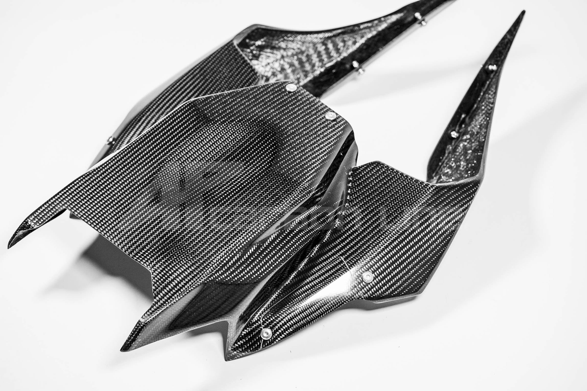Hecknašpica 200g AP Carbon Line Yamaha YZF-R1/M RN65 (20-26) 