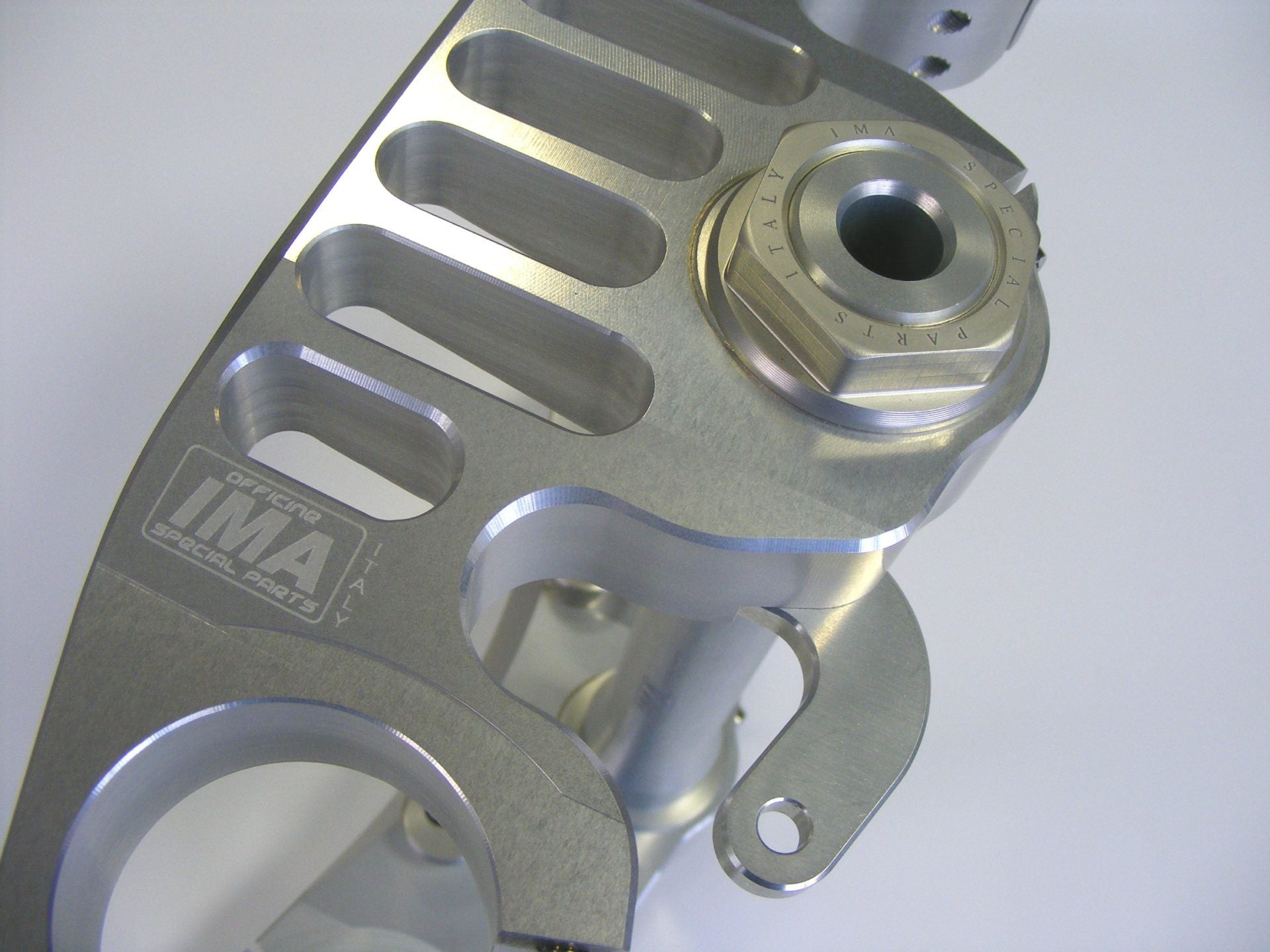 Ima Special Parts Racing vilicu mosta Honda CBR 1000 RR (12-15) 