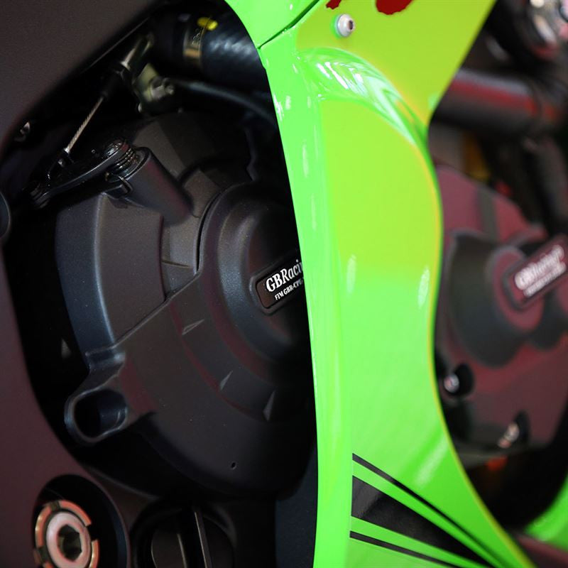 Kompletni set zaštita za poklopac motora GBRacing Kawasaki ZX-10 R/RR (11-20) 
