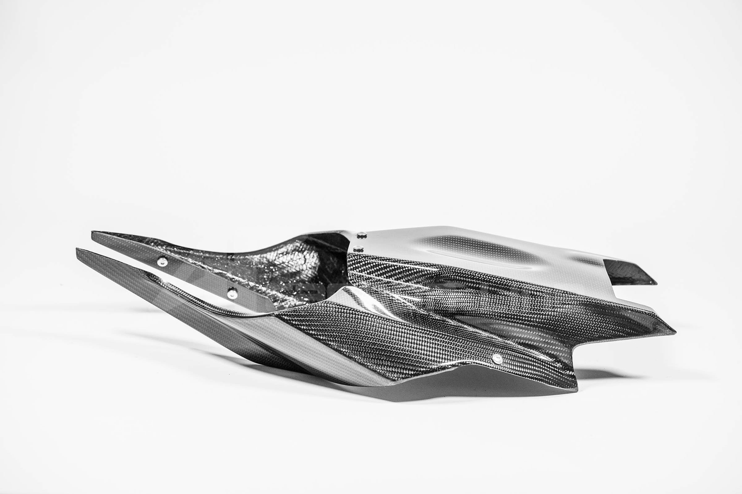 Hecknašpica 200g AP Carbon Line Yamaha YZF-R1/M RN65 (20-26) 