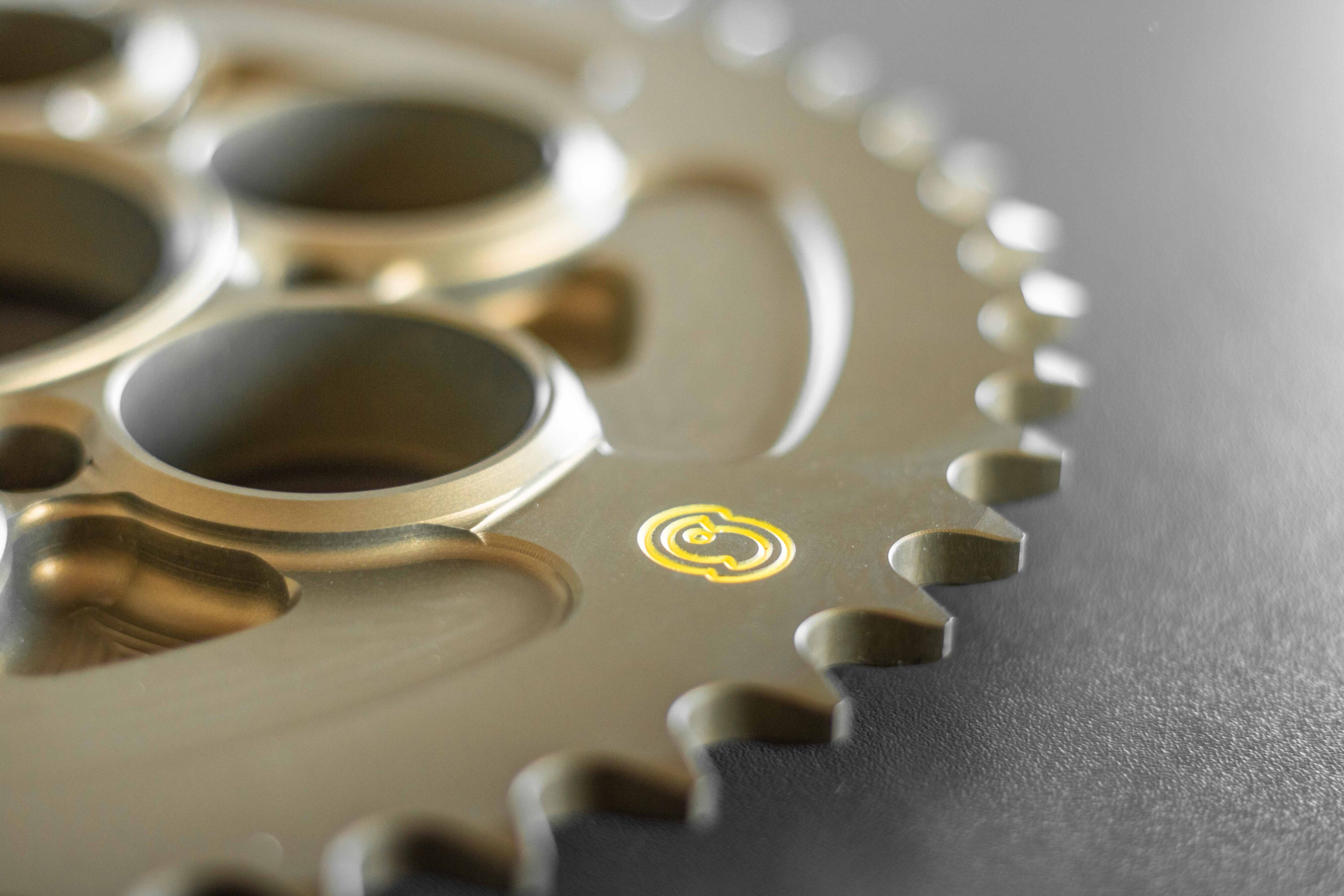 Sitta aluminijski lančanik Ducati Panigale V2 955 (20-24) (206D) – 37-46 zuba, 520/525 razmak 