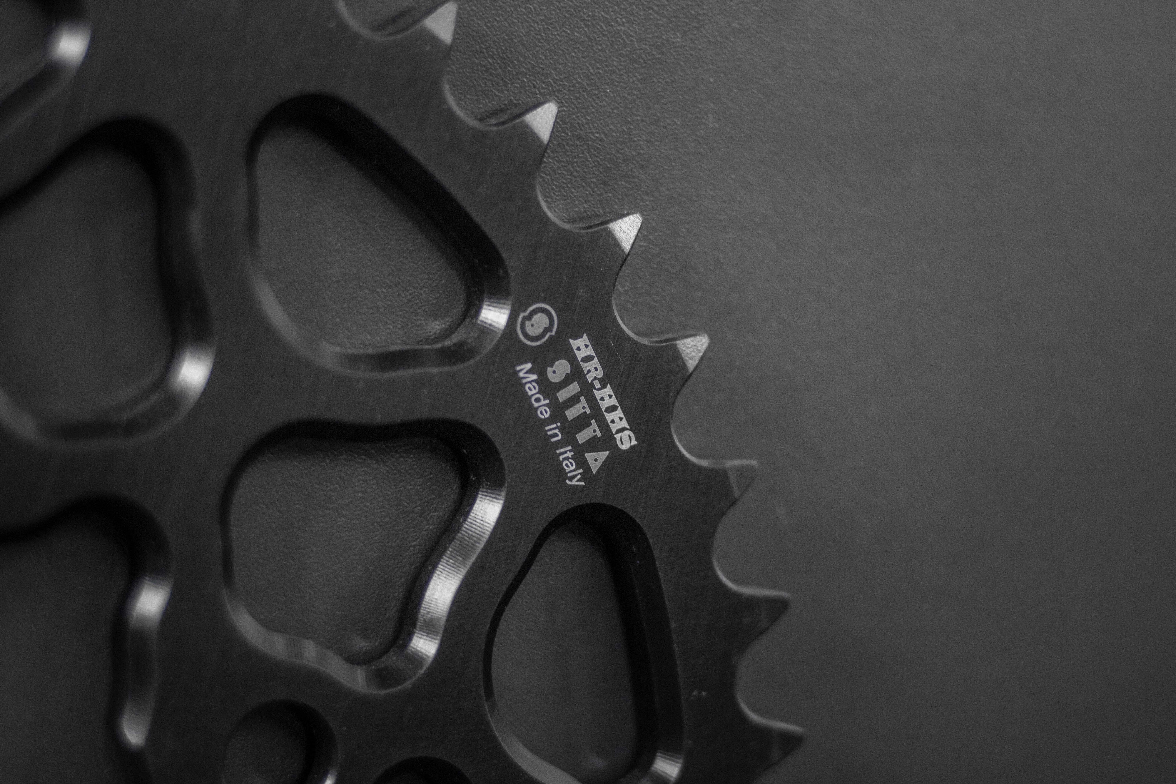 Sitta GP aluminijski lančanik BMW HP Schmiederad HP4 i HP4 Race (204Y-HR20GP) – 37-47 zuba, 520 razmak 