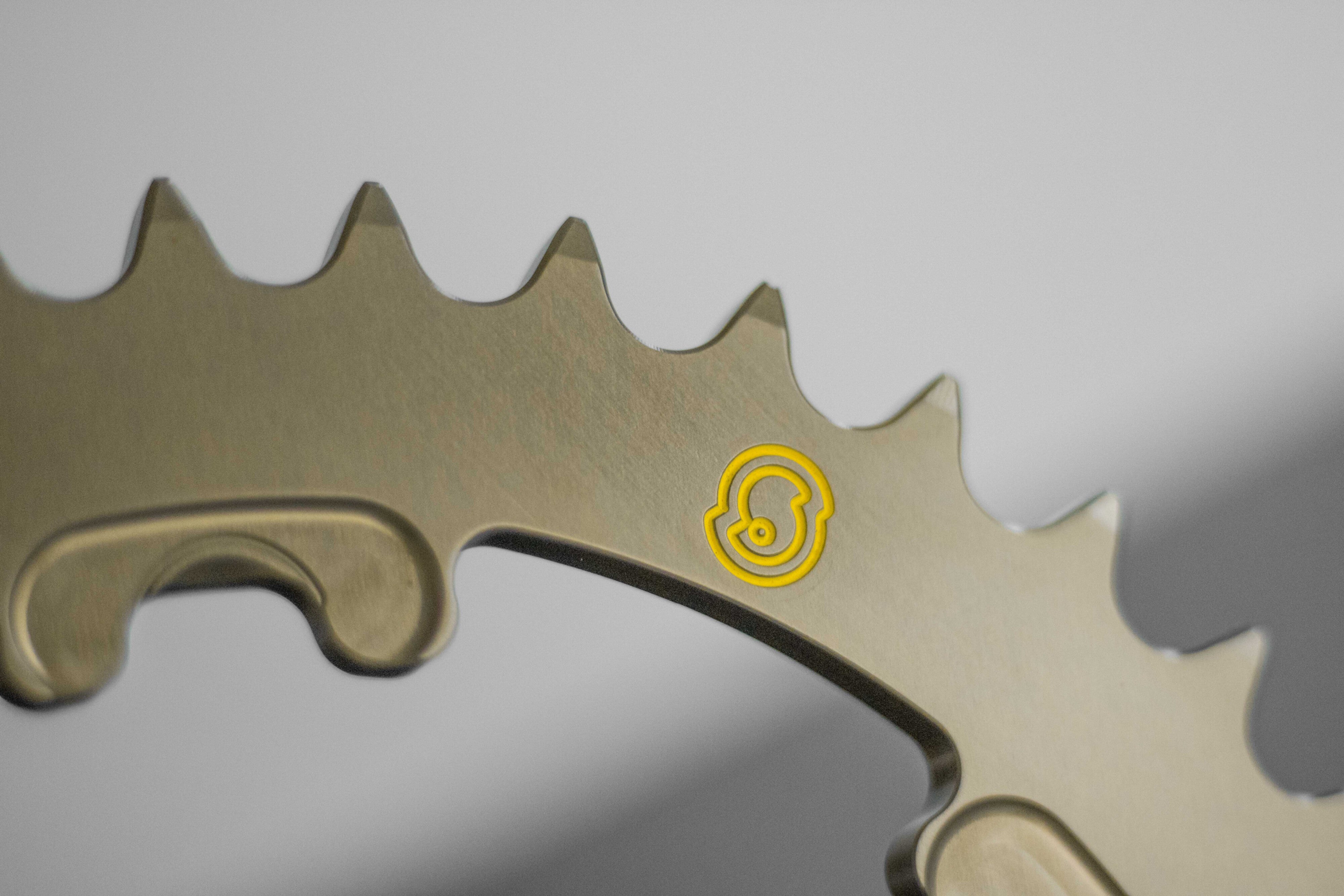 Sitta aluminijski lančanik 266D Quick Fit stražnji lančanik s hubom – 37-46 zuba, 520/525 razmak 